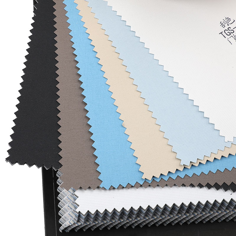 TGS 300cm dubbelfärgad beläggning Semi-blackout rullgardintyg